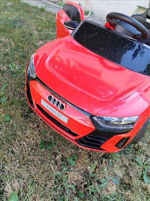 Auto na akumulator Audi