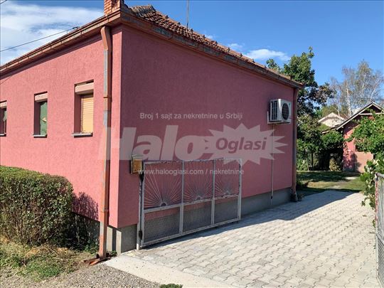 Kuća u Kruševcu, 80 m², plac 4 ara – Rubin