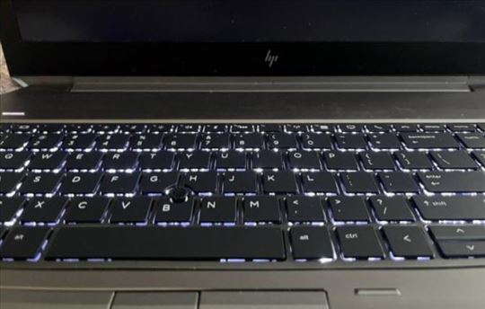 HP ZBook 15 G5 / i7-8850H / Quadro P2000 / 32GB 