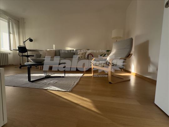Kompletno renoviran dvosoban stan 54m², Rezervisan