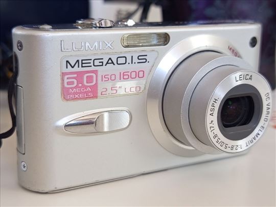 Panasonic LUMIX DMC-FX3 kompletan i kutiji
