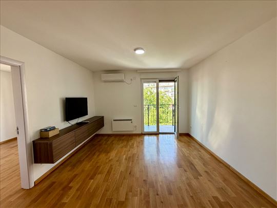 Šumice | Novija gradnja 46m2 Velika terasa | Lift 