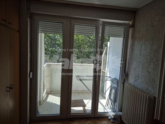 Trosoban stan u ulici Bulevar Despota Stefana