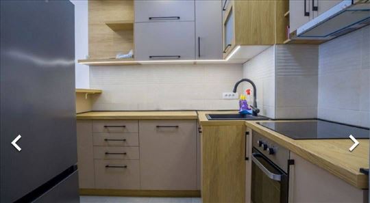Useljiv od 4.9. pet friendly sa parkingom