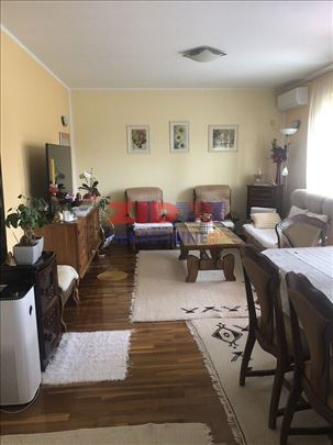 72 m2, 2,0 stan, adaptabilan u trosoban