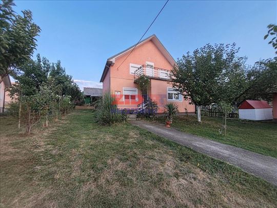 Baljevac, kuća 130m2, uknjižena