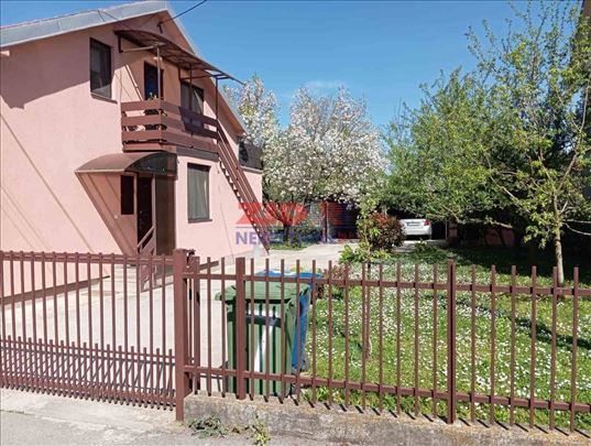 Batajnica, Braće Smiljanić, kuća na prodaju 148m2