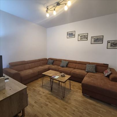 Dorcol, prizemlje, dvorisno orijentisan - 2.0