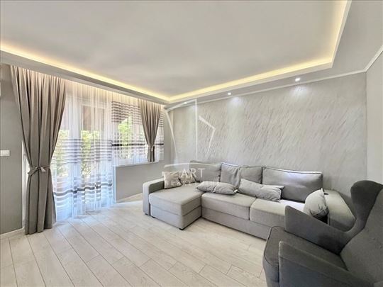 Jajinci, kuća neto površine 140m2, bruto 174m2 ID#