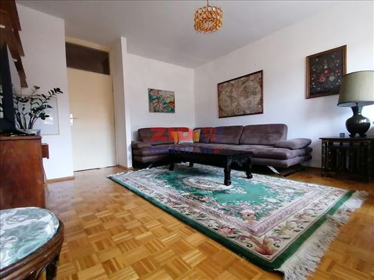 Odličan 2.0, 60m2, Voždovačka crkva i XII gimnazij