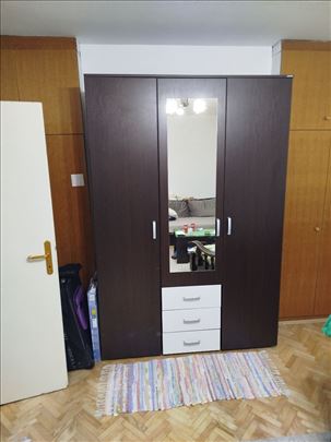Ormar 220 x 150