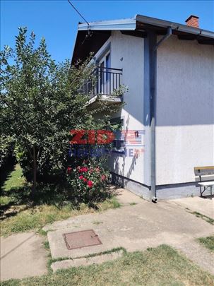 Porodična kuca u Belegišu