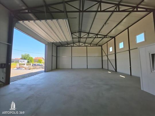 Potpuno nova hala od 205 m2, 6m visine, mokri čvor