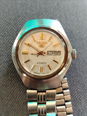 Vintage ženski sat SEIKO 5 Automatic (April 1981.)