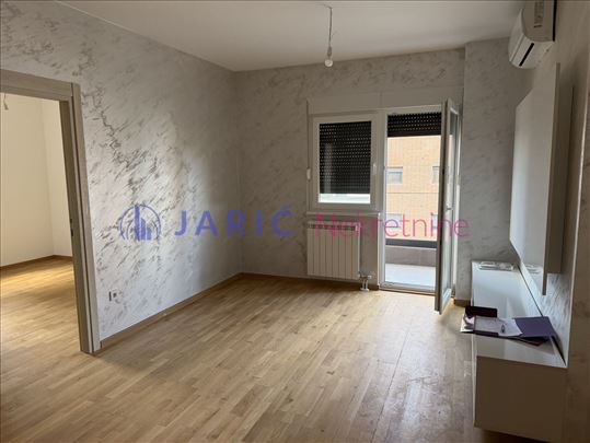 White Hill Residence, Stari Banovci,66m2.2.5.Lux!