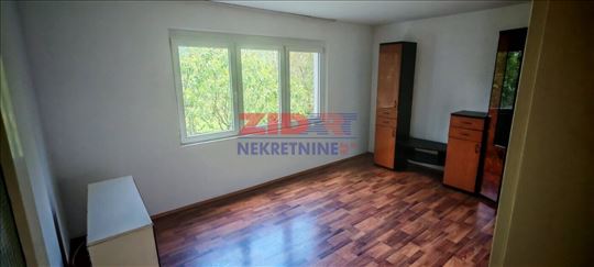Zemun Polje, 2.5, 52m2, terasa, podrum, uknjižen