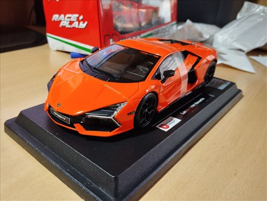 Burago Lamborghini Revuelto auto model maketa