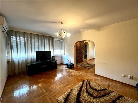 Dragice Končar, odličan 2.5 stan ID#2877