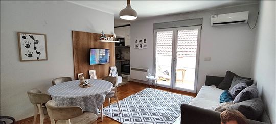 Mirijevo, novogradnja, alu prozori, namešten, uknj