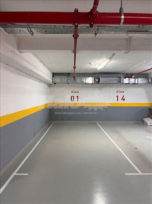 Parking mesto u garaži