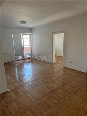 Stan,Novi Sad,Grbavica,kv: 67.00