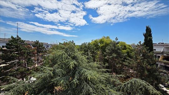 Blok 45,dvosoban,66m2,do Save,uknjižen 245000