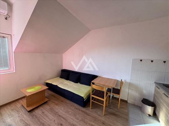 Garsonjera 21 m², Žarkovo - Beograd