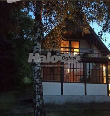 Prodaje se vikendica na Dunavu