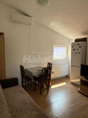 Stan 2,5, 50m2 svi troškovi uključeni u cenu