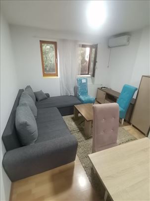 Stan sa letnjikovcem Blok Vila Petrovaradin