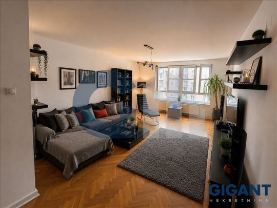 Voždovačka crkva, 93m2, IV, lux, namešten, garaža