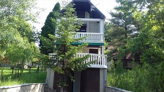 Kosmaj, vila, 150 m2,