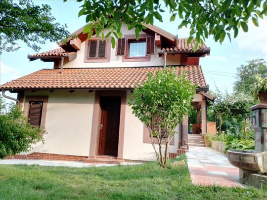 Kuća u prirodnom okruženju u blizini Avale - 143m2