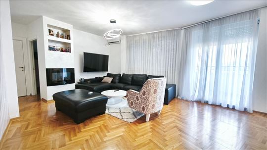 Lep 4.0 stan, 105m2, Liman IV
