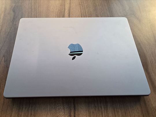MacBook Pro 14 M2 Odlično stanje + Bogata oprema