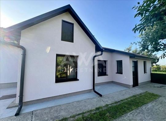 Stapar – Porodična kuća 143m², plac 1.297m²