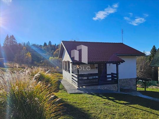 Tara, Kaluđerske Bare – vikend kuća sa 2 stana