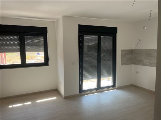 Trosoban stan 58 m² – Bečmen, Gaje Jovanovića – No