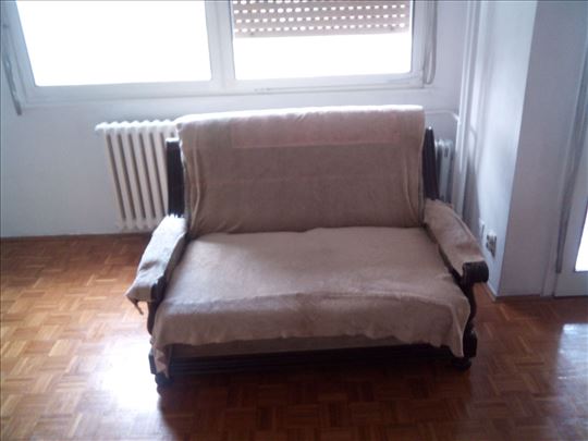 Velik dvosed puno drvo + velik dušek