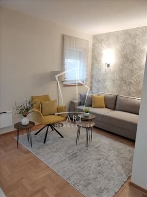 Vračar ,1.5 stan kod Hrama ID#16079