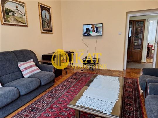 Vračar, Cvetni Trg 60m2 2.0