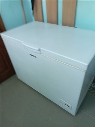 Beko HSA 32500 zamrzivač