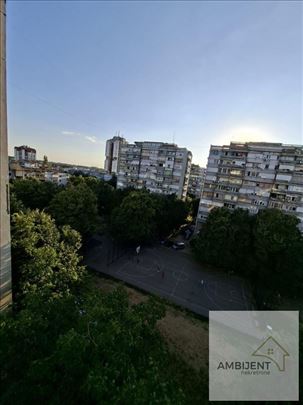 Dvoiposoban stan u Zemunu 61 m²