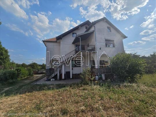 Kuća,Futog,Novi Futog,kv: 260.00