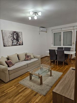 Lep 1.5 stan, 56m2, Jugovićevo