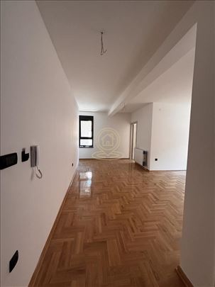 Novogradnja U Centru Grada 65 m² + Podrum, 182.000
