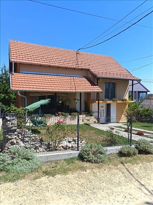 Prodaje se kuća od 120m2!
