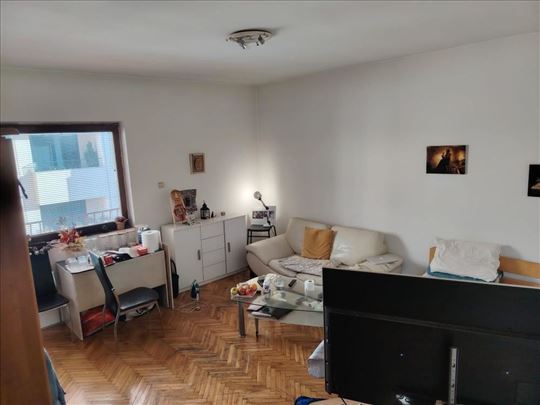 Prodaje se stan,Hadzipopovac ID#1776