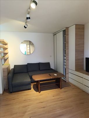 Voždovac, Vojvode Stepe, jednosoban 32m2 + ostava