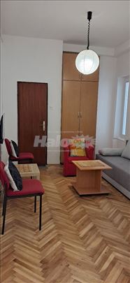 Garsonjera, 20m2, Kalenić pijaca
